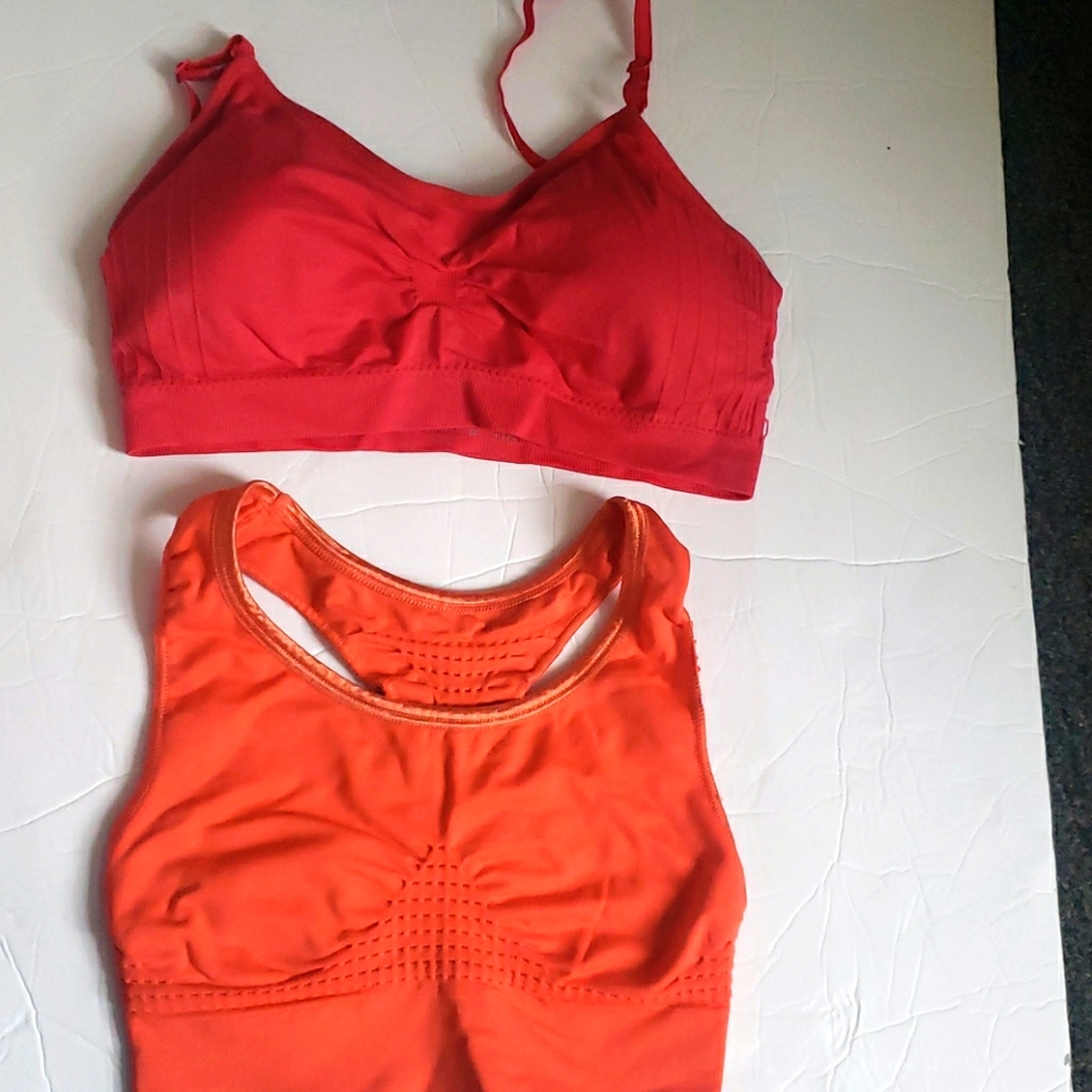 Sports bra
